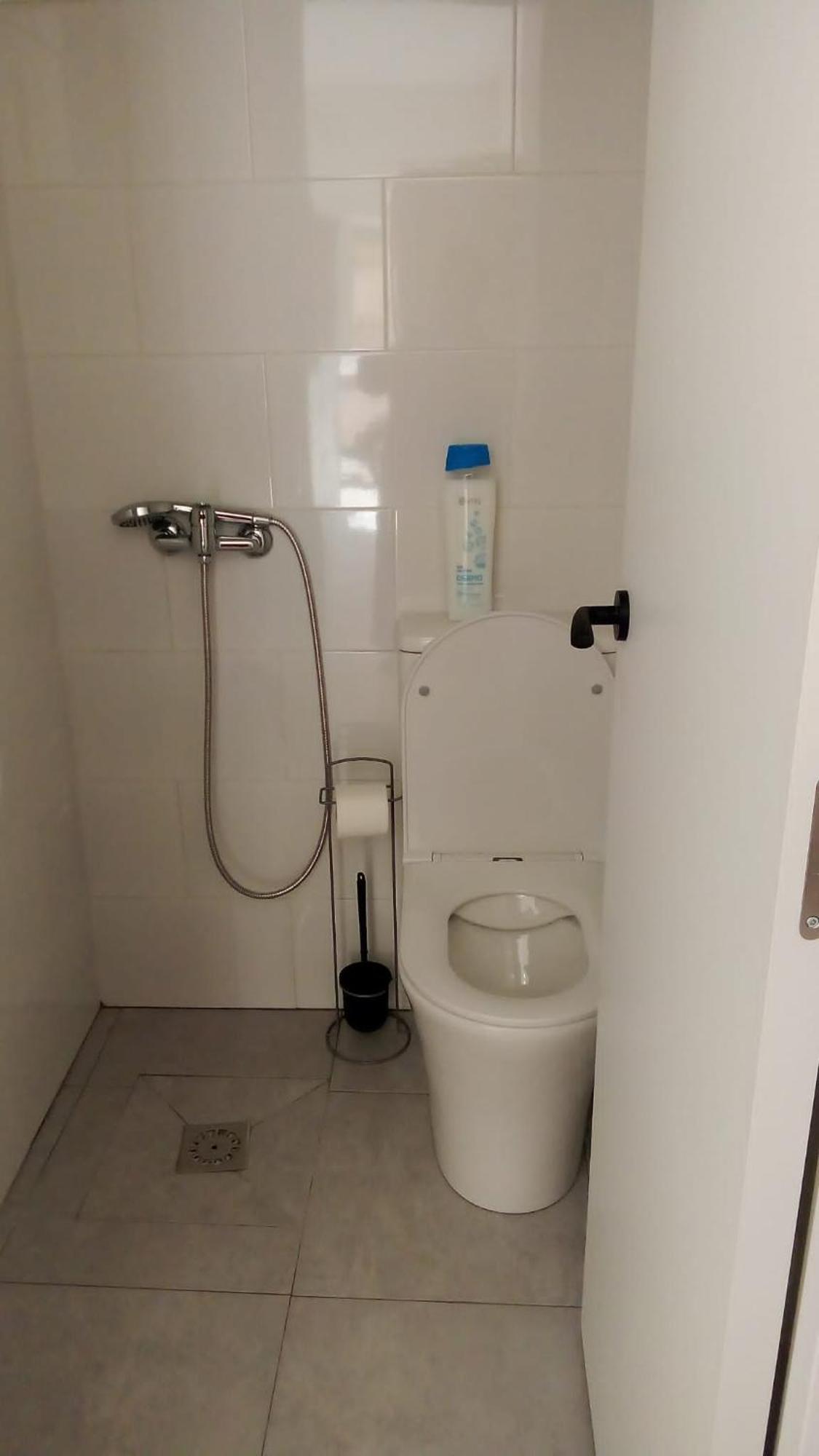 Estudio Encantador Cerca Del Carrefour Rosaleda 1 Málaga Dış mekan fotoğraf