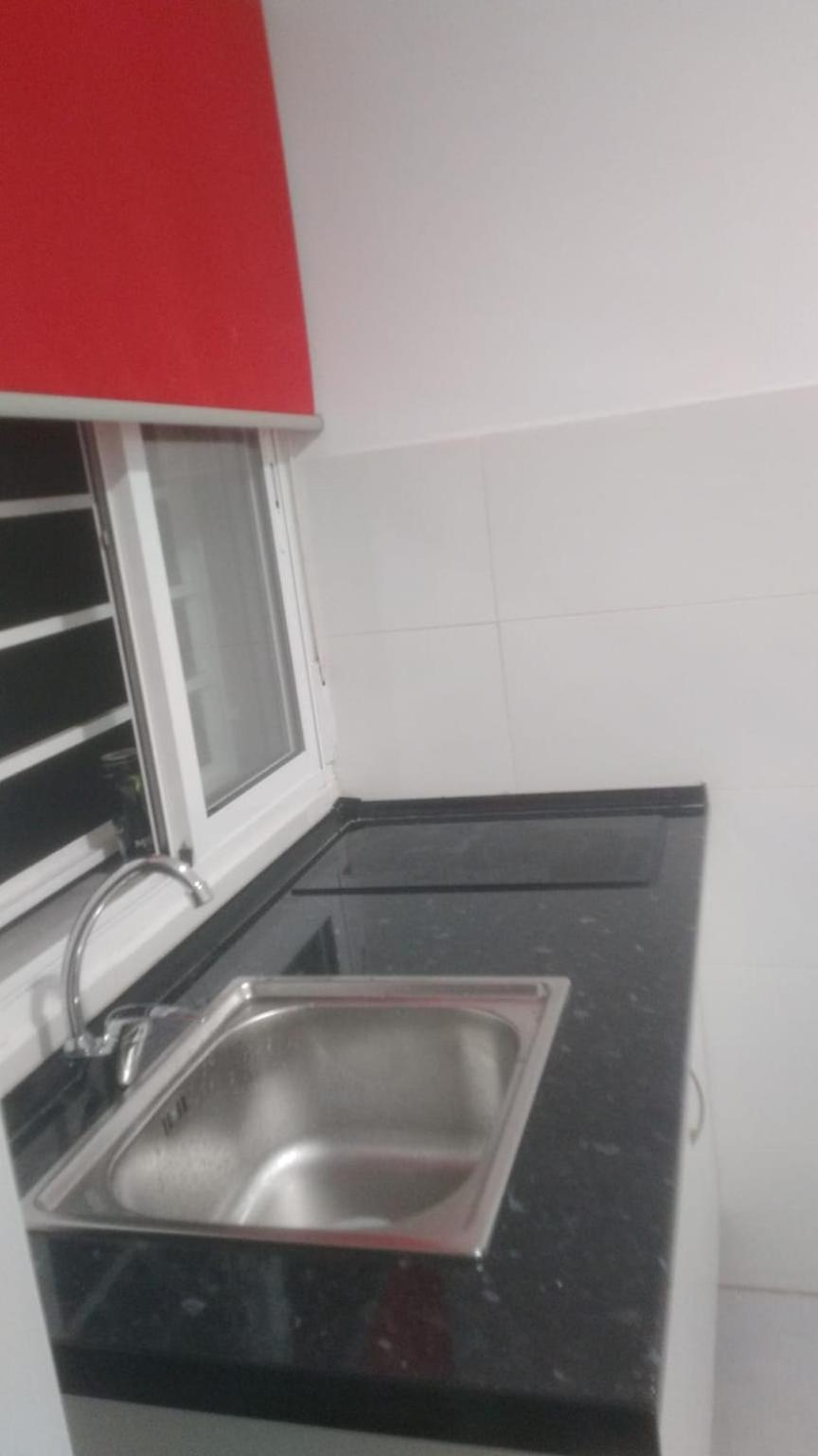 Estudio Encantador Cerca Del Carrefour Rosaleda 1 Málaga Dış mekan fotoğraf